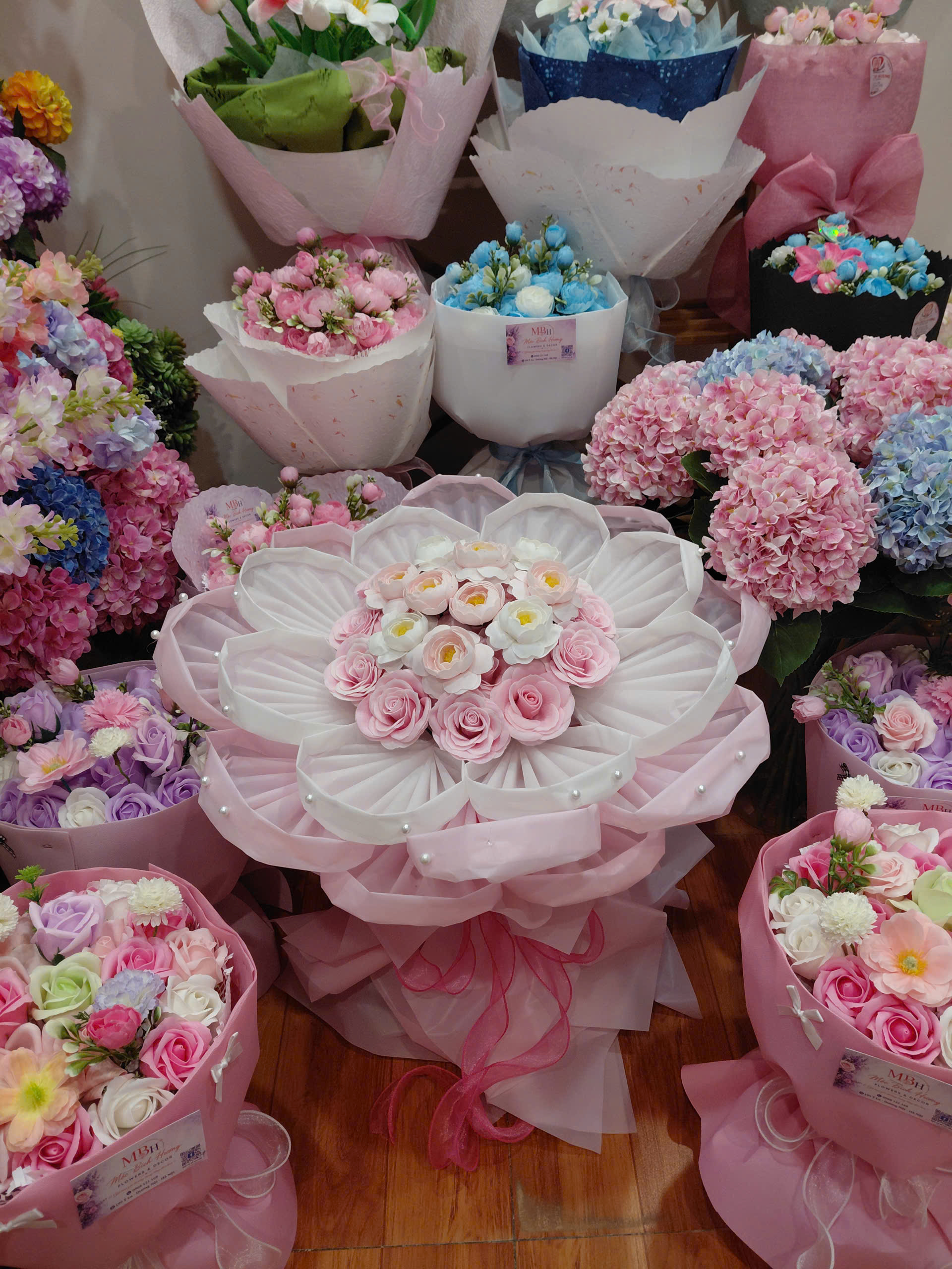 Bó hoa lụa pastel làm quà tặng tại Mộc Bích Hương